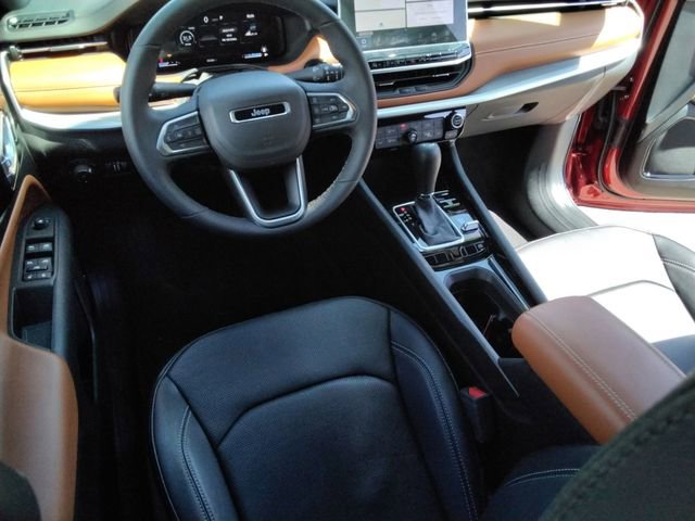 Used 2025 Jeep Compass Limited w/ Elite Group AWD/4WD image 30