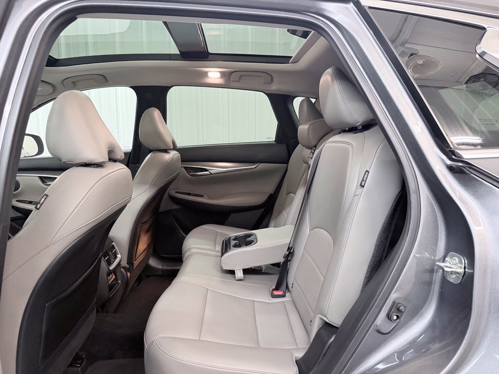 Certified 2023 INFINITI QX50 Luxe FWD image 29