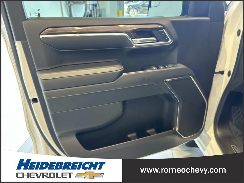 Certified 2024 Chevrolet Silverado 1500 LT AWD/4WD image 10