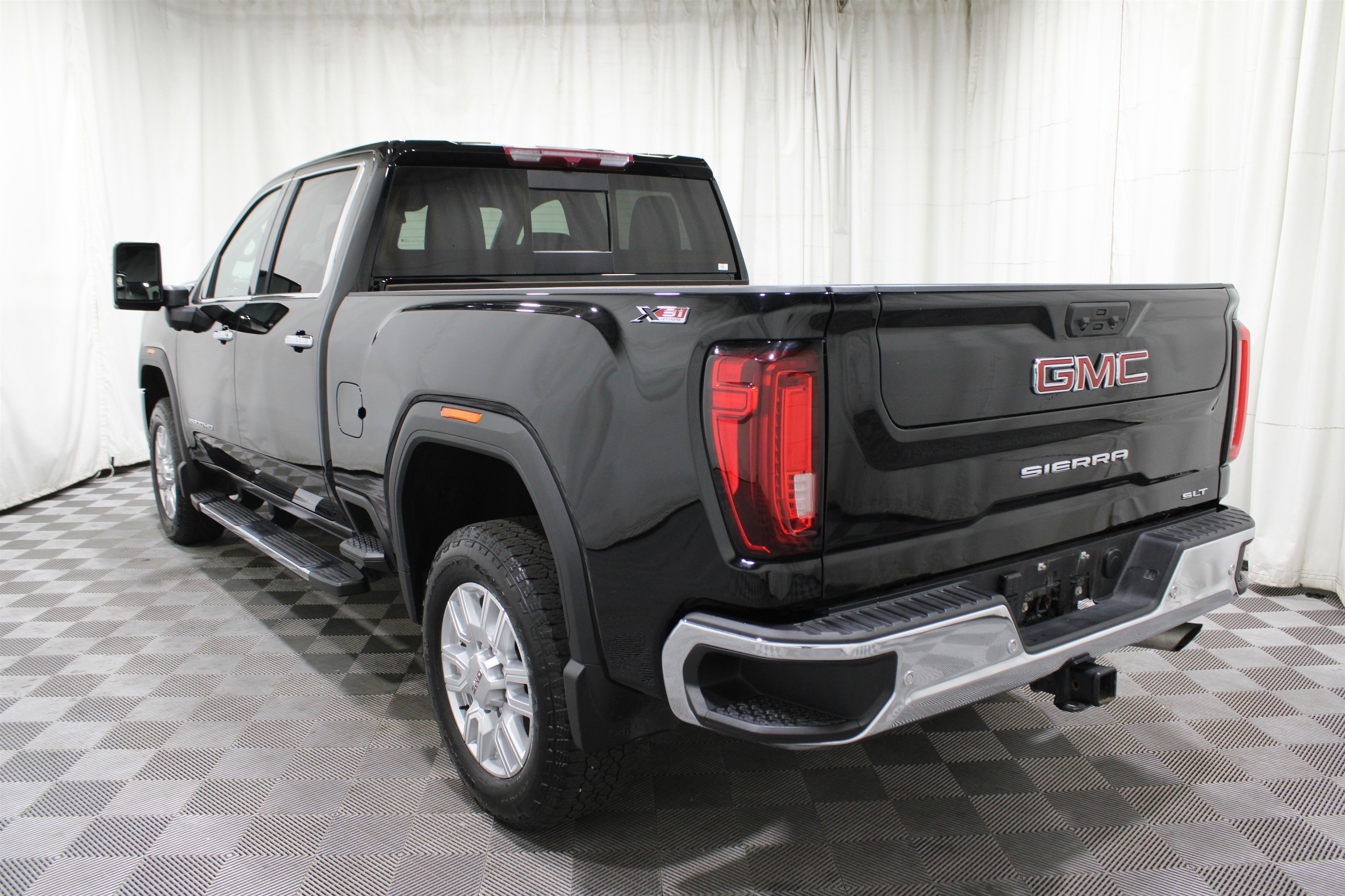 Used 2022 GMC Sierra 2500 SLT w/ SLT Premium Package image 37