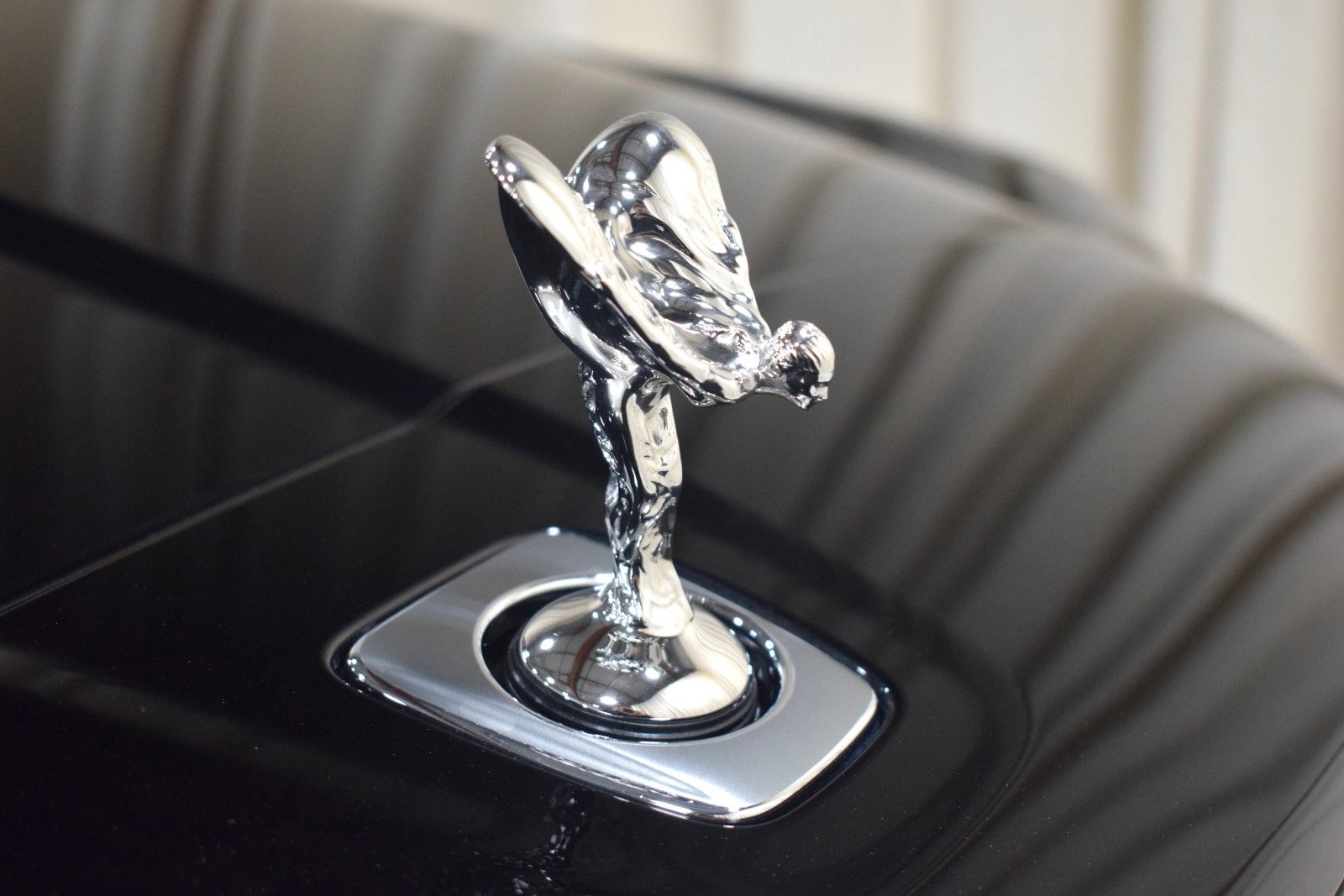 New 2026 Rolls-Royce Cullinan image 6