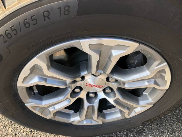 Used 2024 GMC Sierra 1500 SLT AWD/4WD image 27