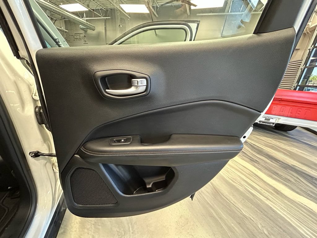 Used 2017 Jeep Compass Sport FWD image 37