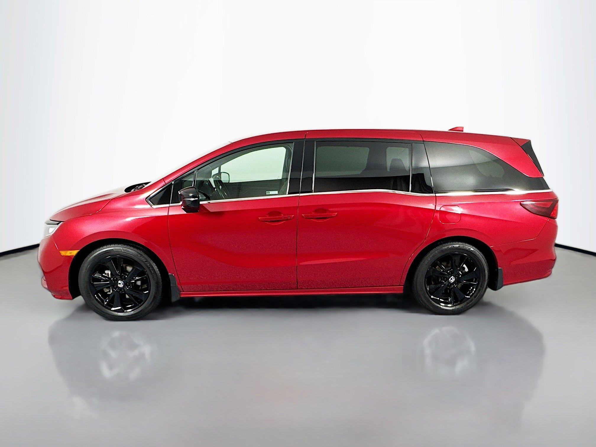 Certified 2023 Honda Odyssey Sport image 8