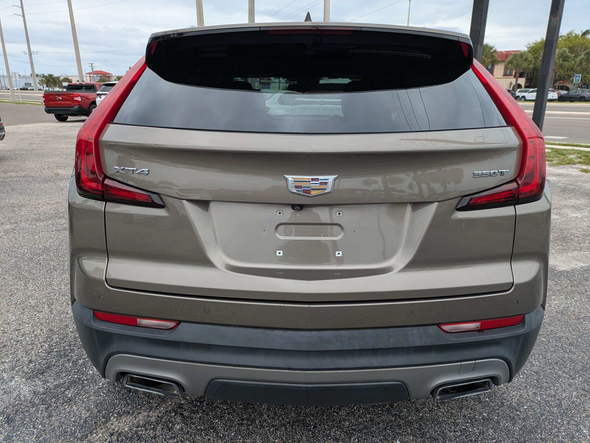 Used 2020 Cadillac XT4 Premium Luxury w/ Driver Assist Package FWD image 5