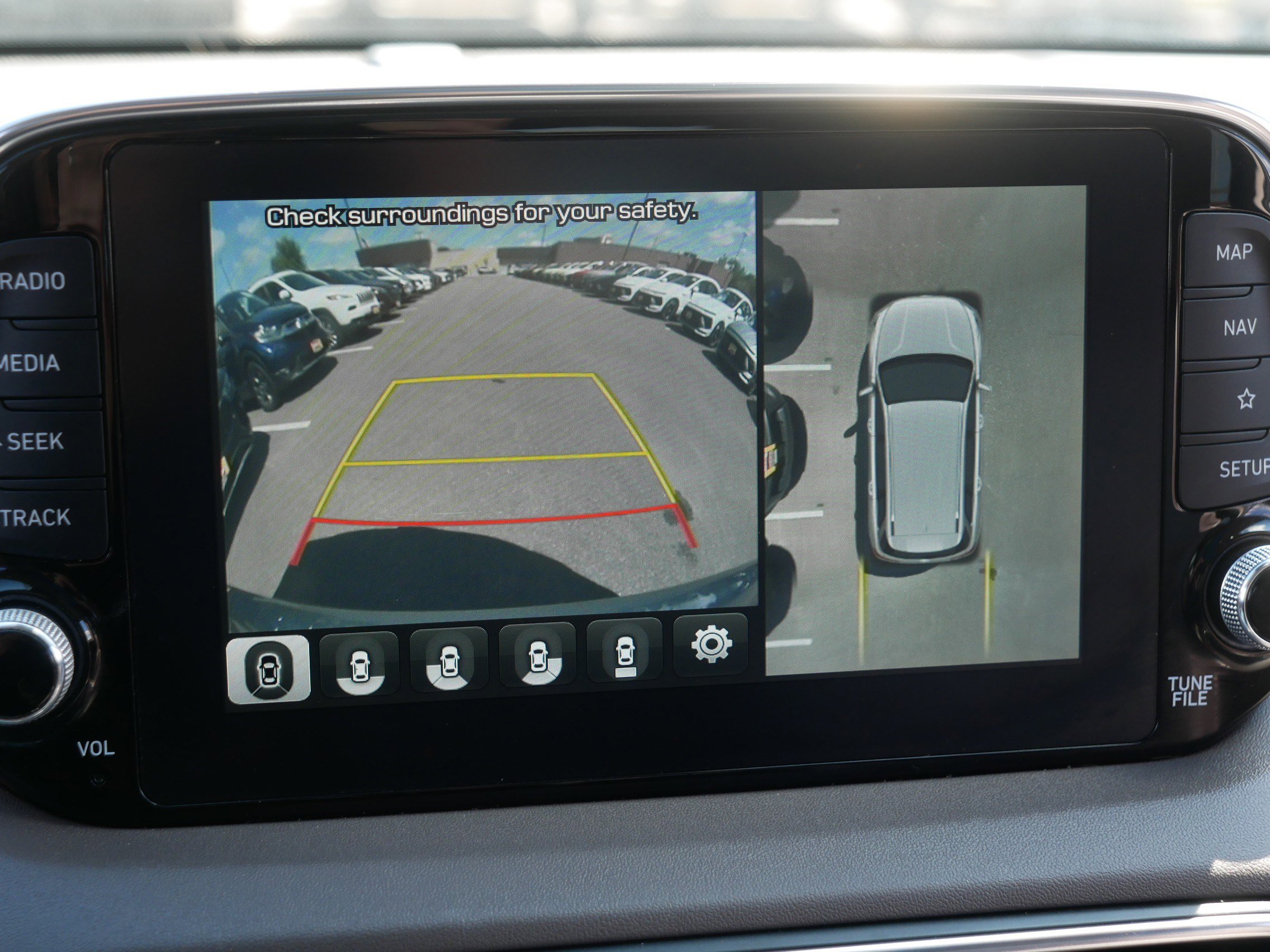 Used 2020 Hyundai Santa Fe Limited FWD image 27