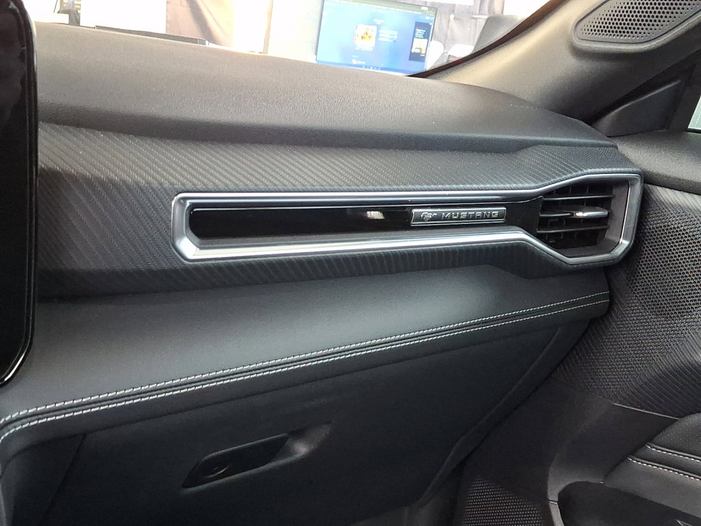 Used 2024 Ford Mustang GT Premium image 31