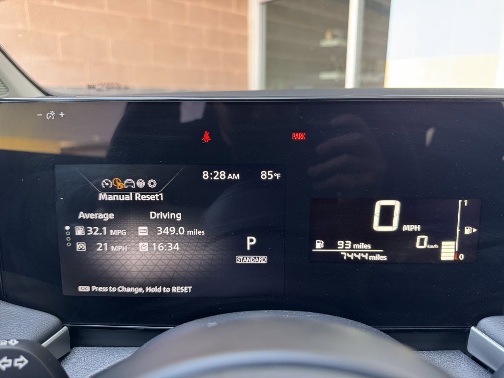 Used 2025 Nissan Kicks S image 17