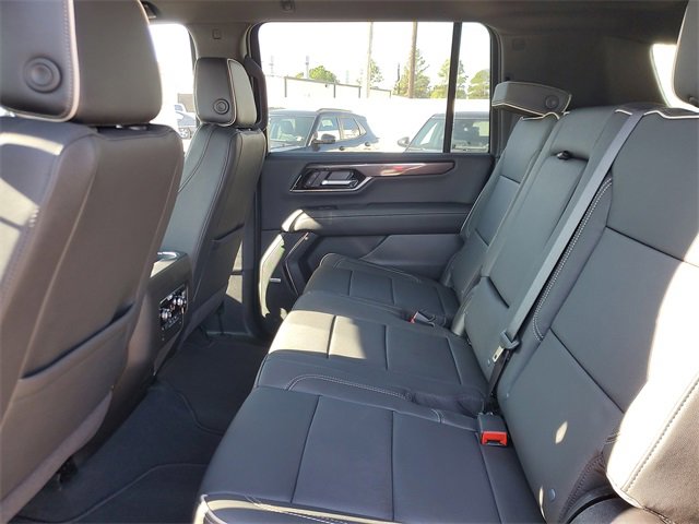 New 2026 GMC Yukon XL Elevation image 13