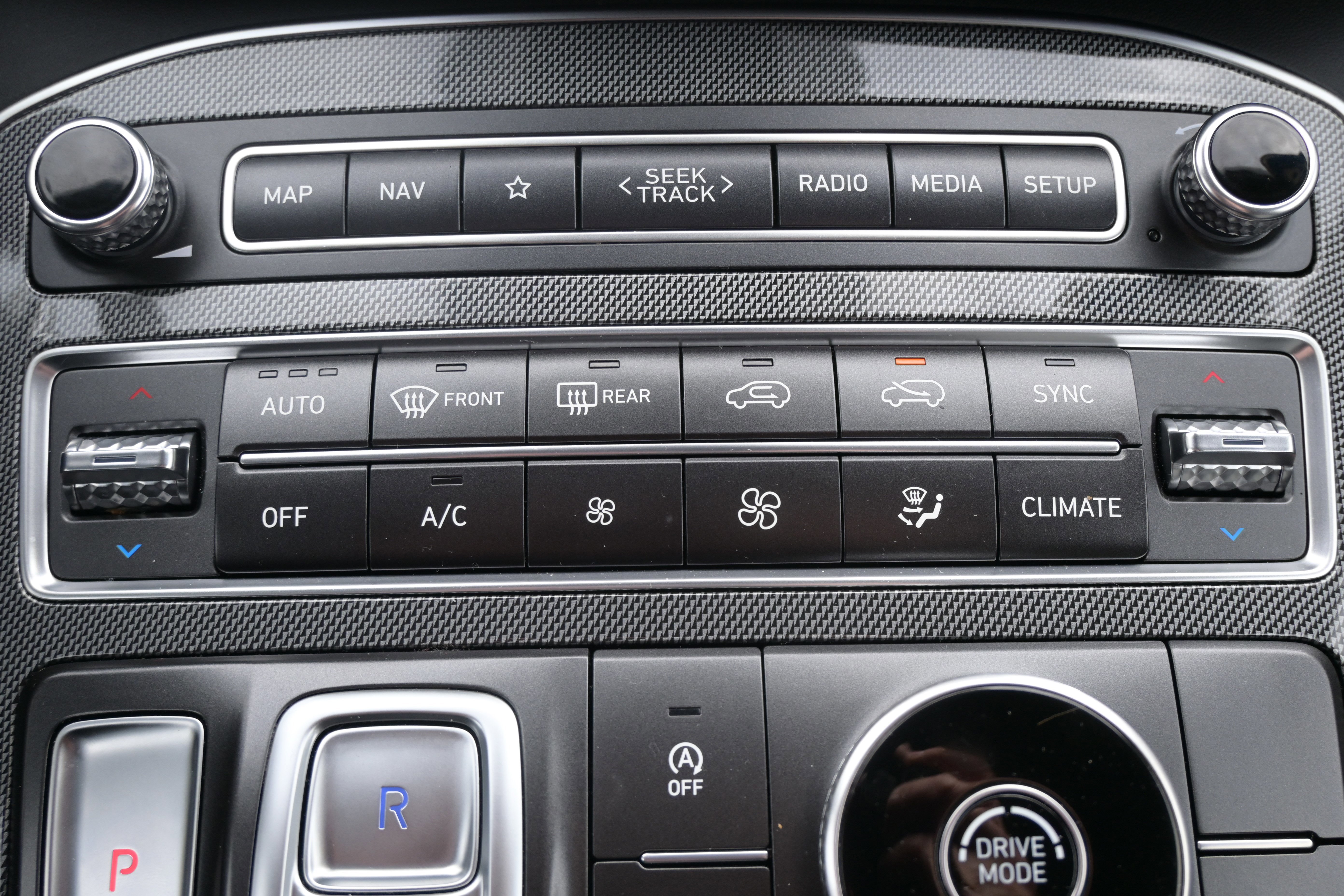 Used 2022 Hyundai Santa Fe SEL w/ Convenience + Premium Package image 28