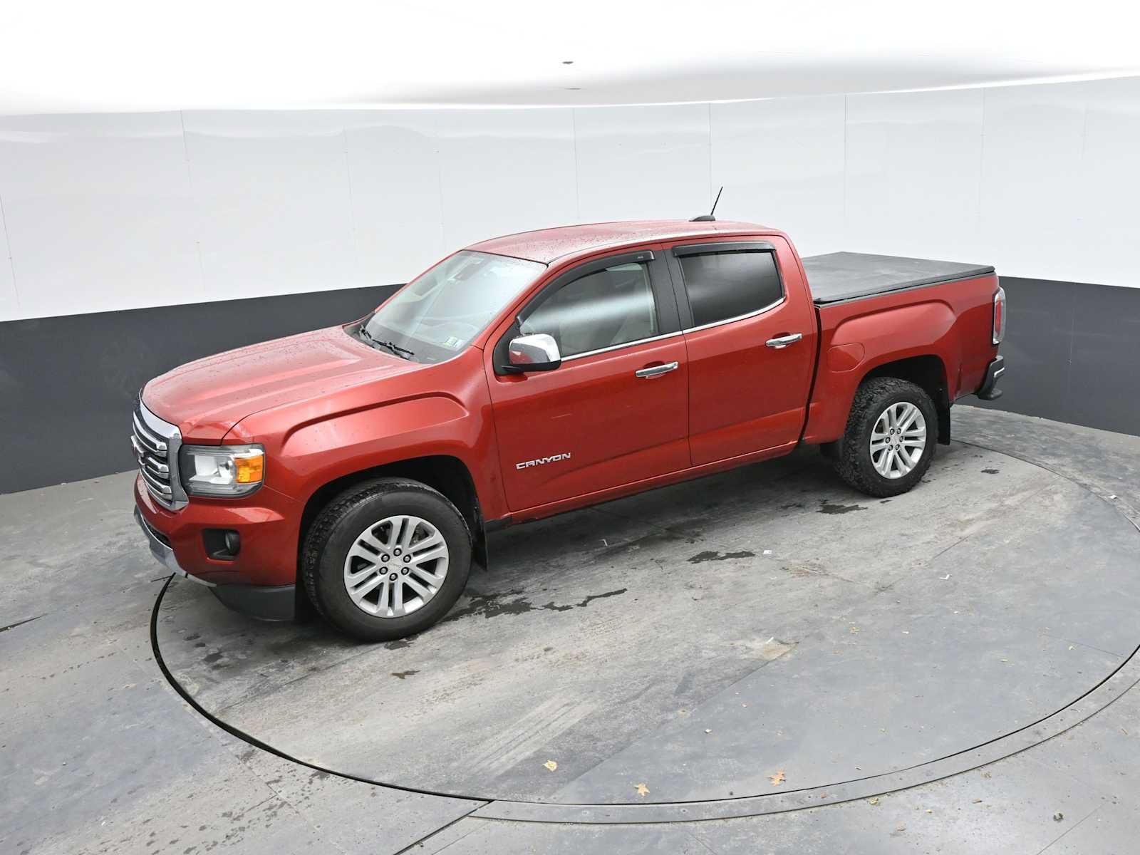Used 2015 GMC Canyon SLT w/ Driver Alert Package AWD/4WD image 15