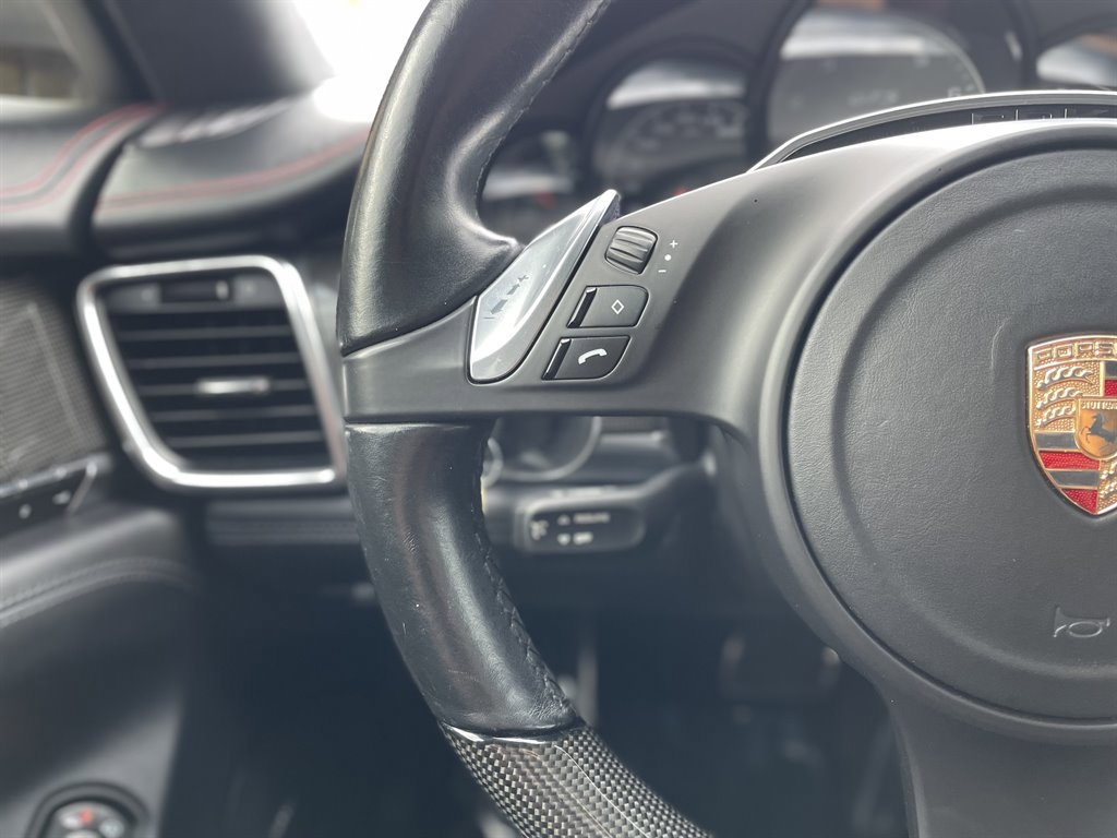 Used 2015 Porsche Panamera GTS image 29
