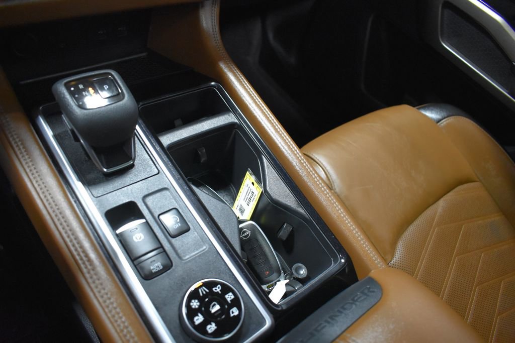 Used 2023 Nissan Pathfinder Platinum image 20