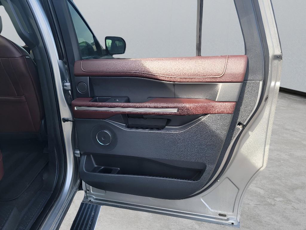 Used 2024 Ford Expedition Max Limited image 34