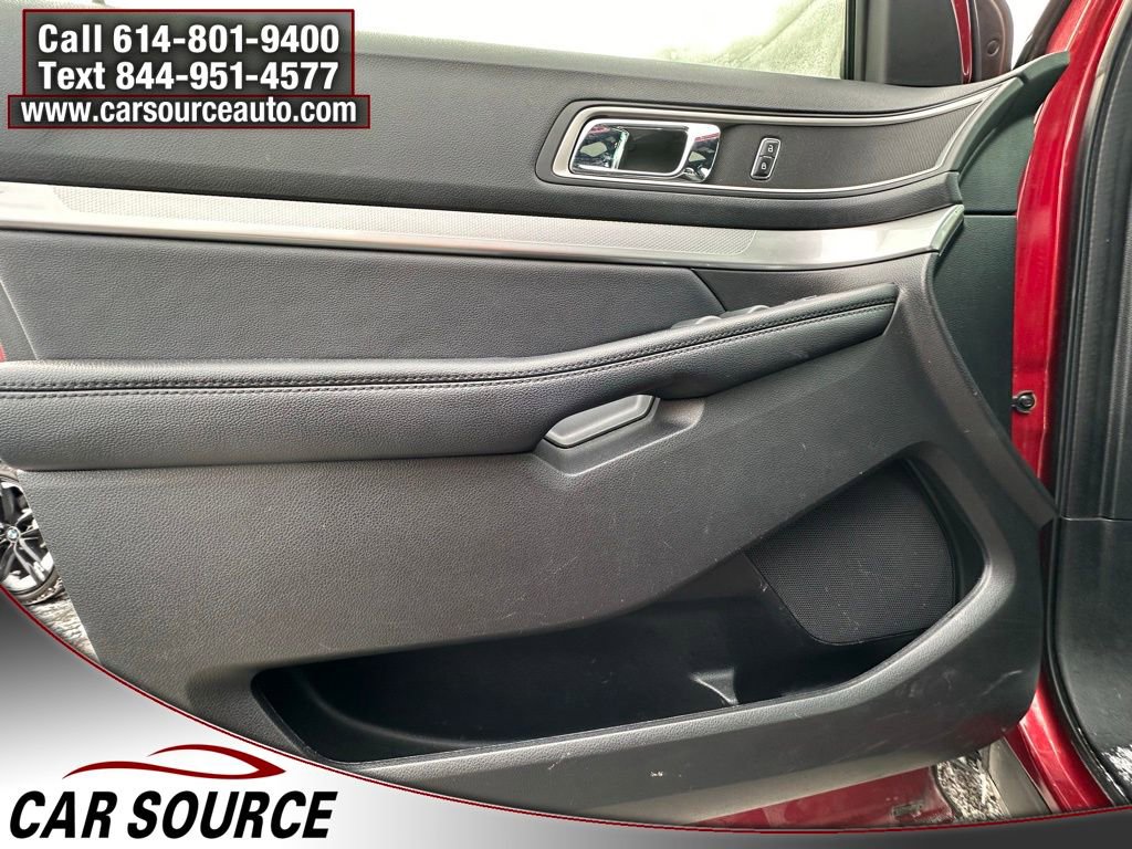 Used 2016 Ford Explorer XLT w/ Equipment Group 202A image 15