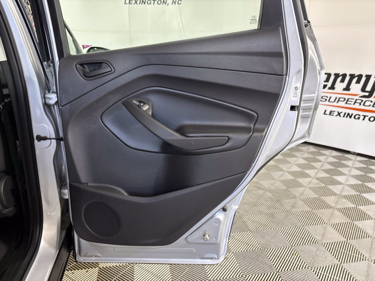 Used 2017 Ford Escape S FWD image 27