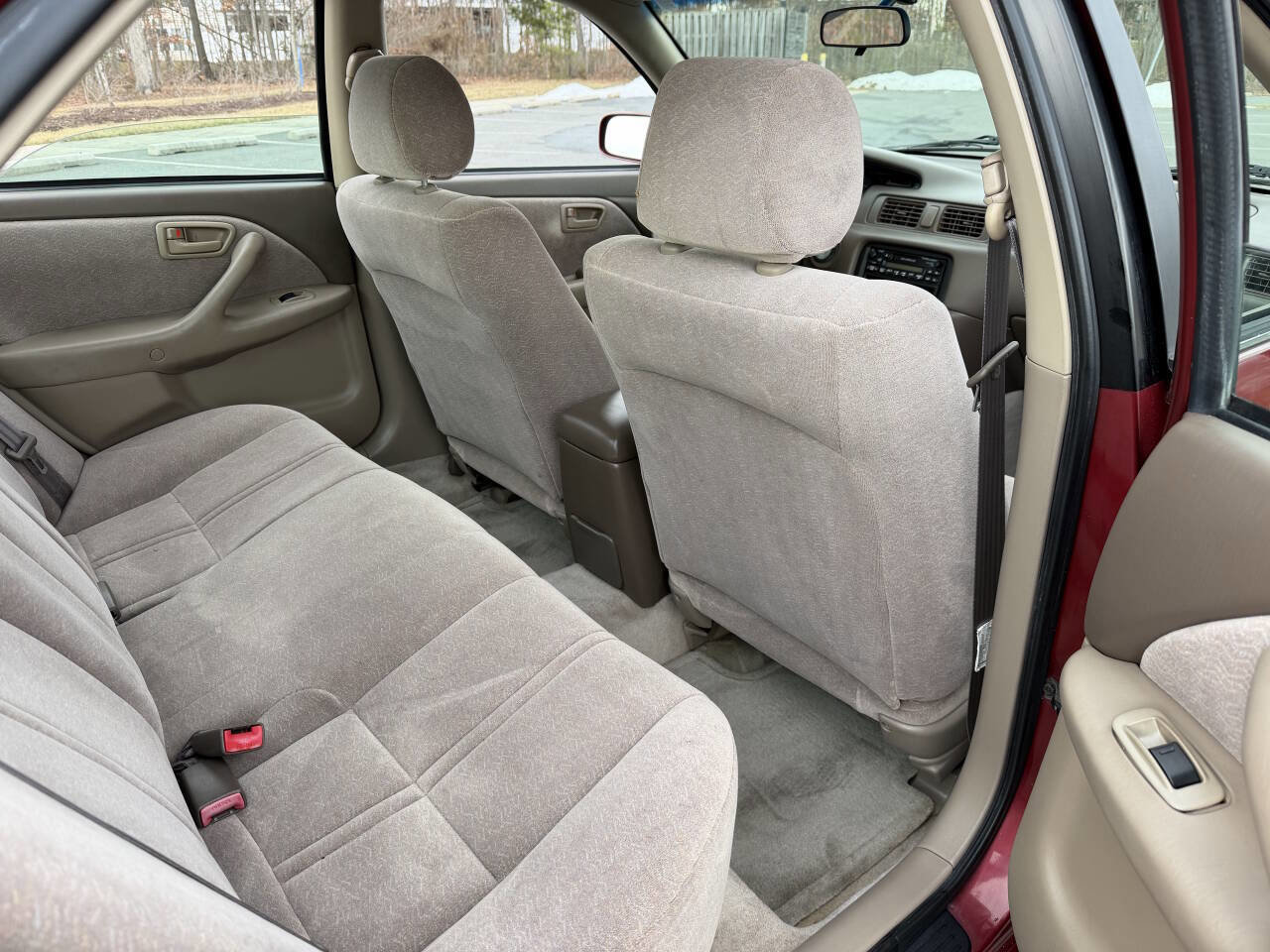 Used 1998 Toyota Camry LE FWD image 27