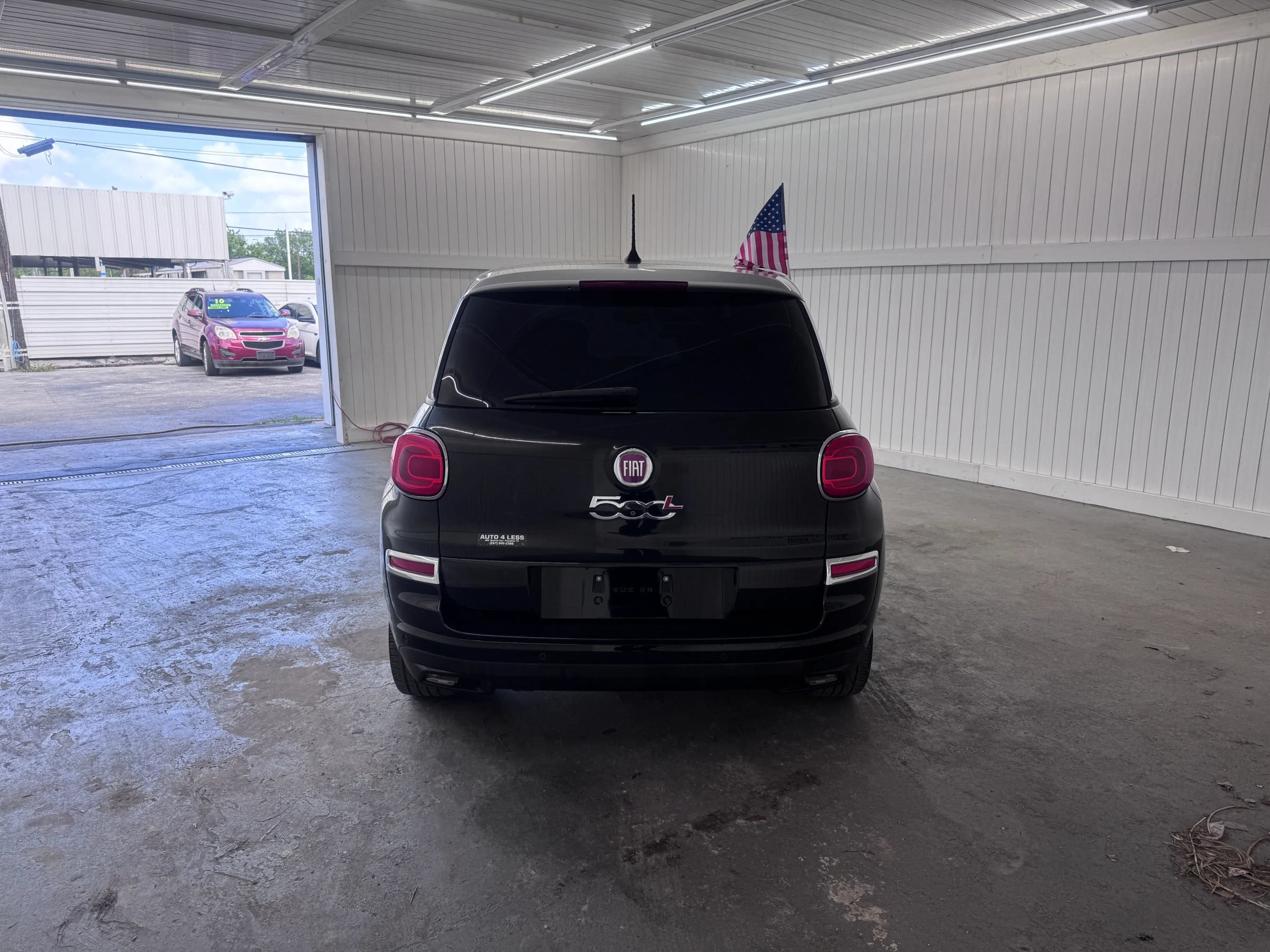 Used 2019 FIAT 500L Lounge w/ Graphite Edition FWD image 6