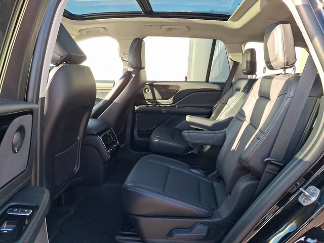 New 2025 Lincoln Aviator 2WD w/ Equipment Group 101A image 5