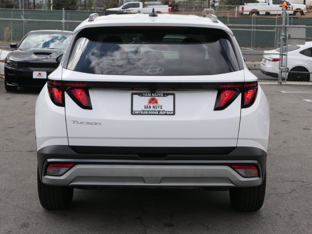 Used 2025 Hyundai Tucson SEL FWD image 5