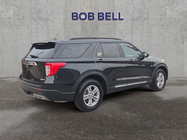 Certified 2022 Ford Explorer XLT w/ Equipment Group 202A AWD/4WD image 5