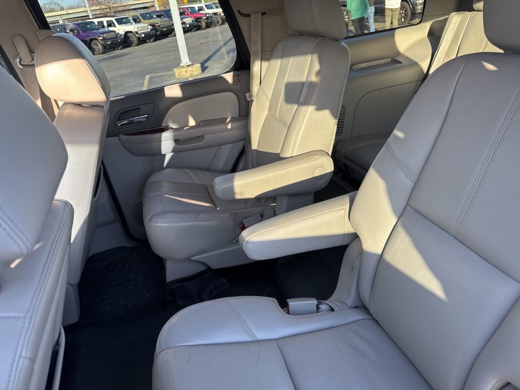 Used 2013 Chevrolet Tahoe LT w/ Luxury Package image 9
