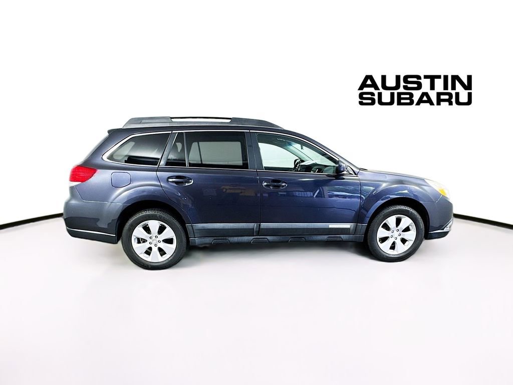 Used 2010 Subaru Outback 2.5i Limited AWD/4WD image 8