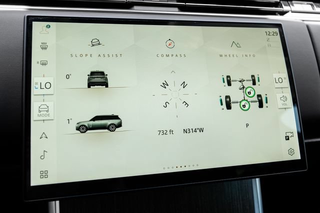 New 2026 Land Rover Range Rover SE AWD/4WD image 40