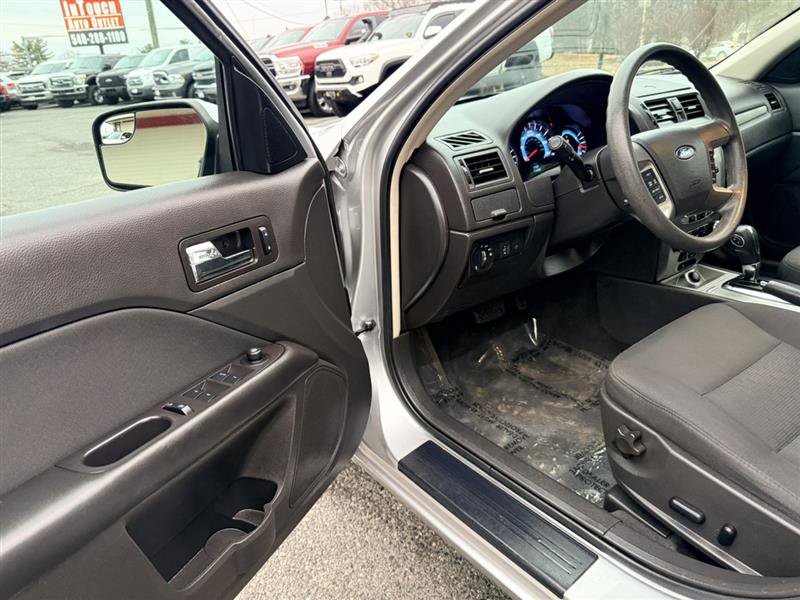 Used 2011 Ford Fusion SE w/ 202A Rapid Spec Order Code image 27