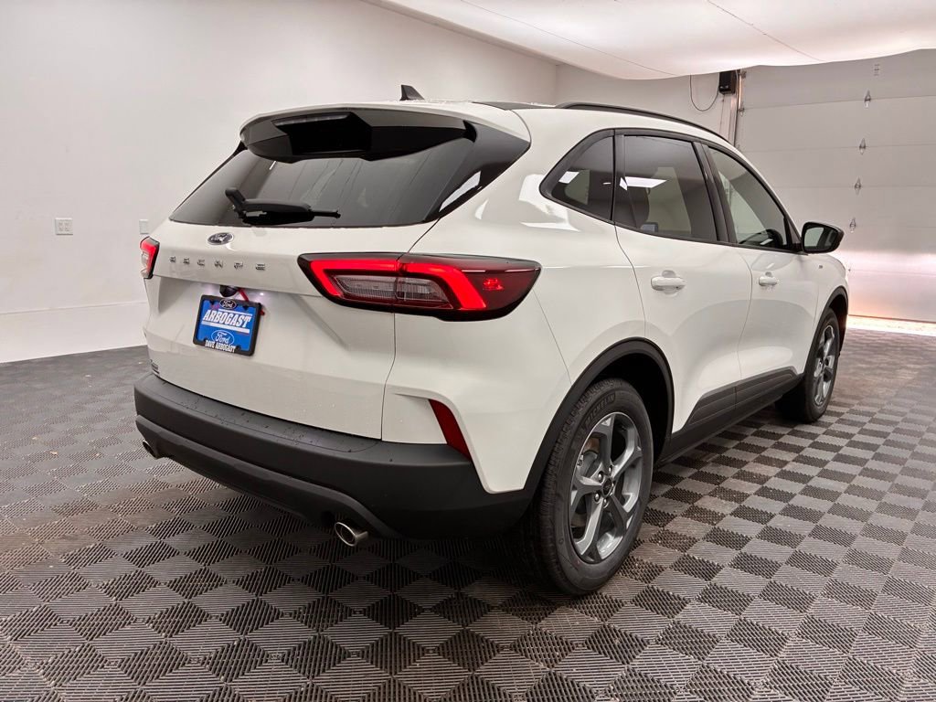 New 2026 Ford Escape ST-Line w/ Cold Weather Package image 8