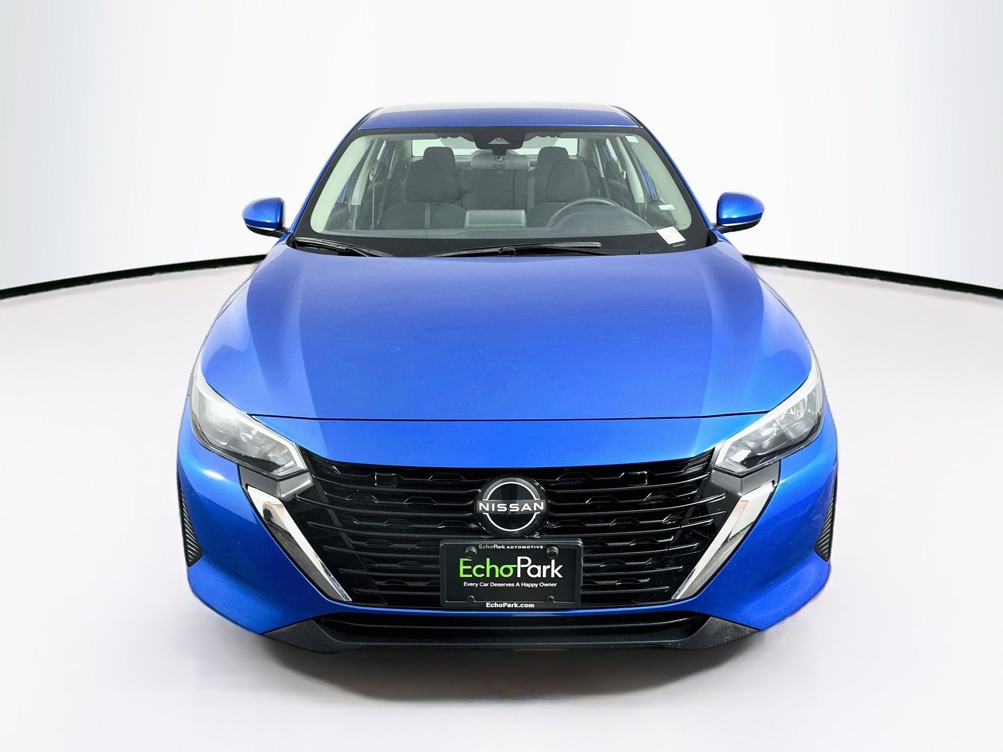 Used 2024 Nissan Sentra SV FWD image 2