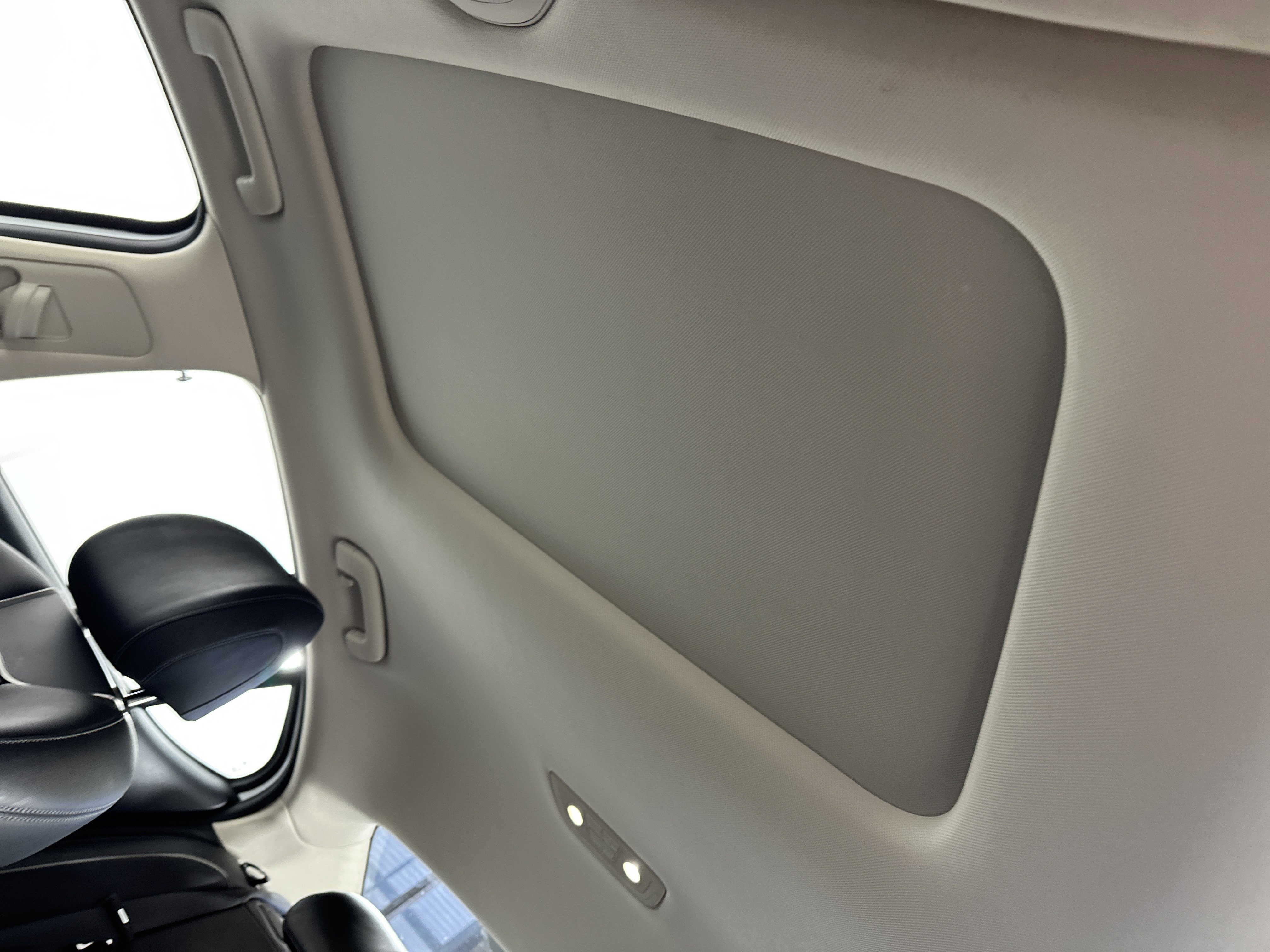 Used 2022 Genesis G70 2.0T w/ Prestige Package image 19