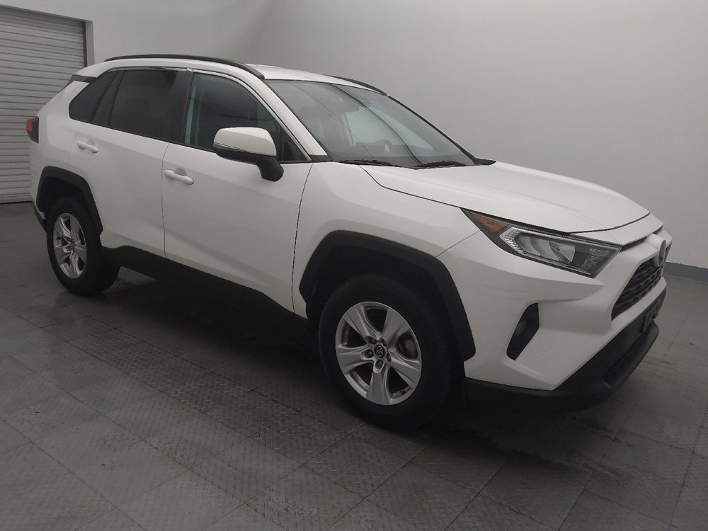 Used 2020 Toyota RAV4 XLE image 11