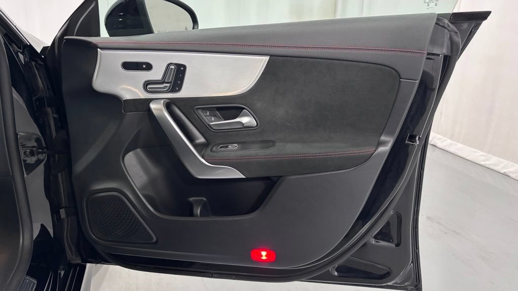 Certified 2023 Mercedes-Benz CLA 250 4MATIC image 20
