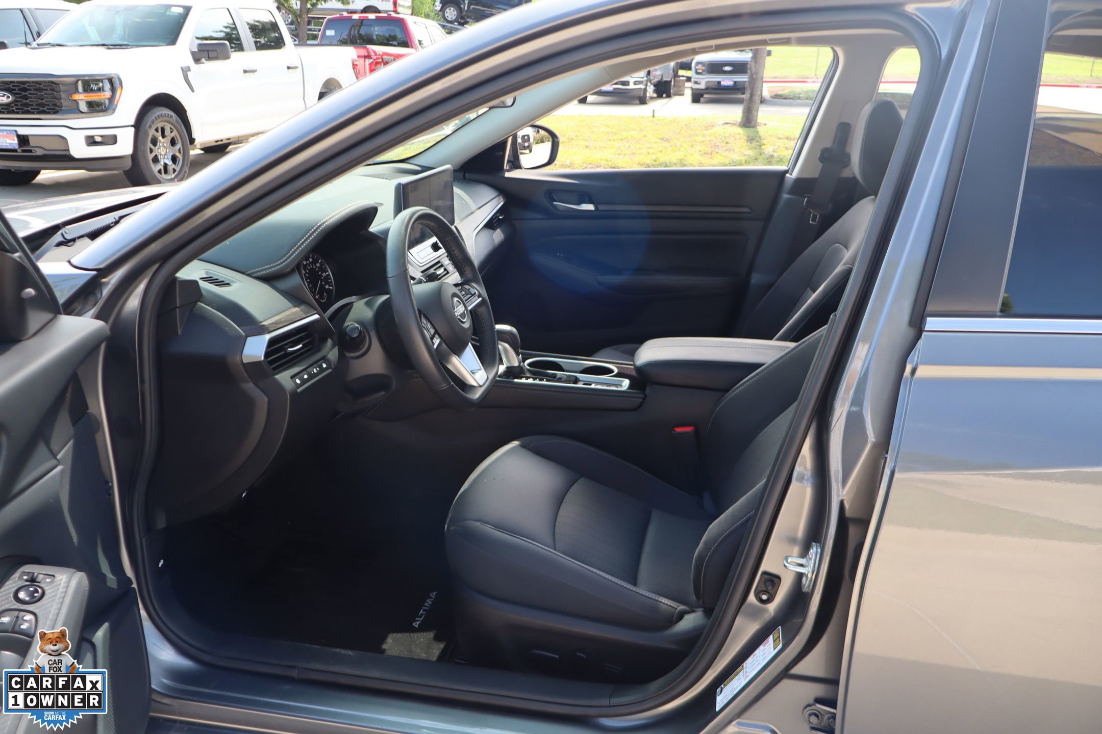 Used 2024 Nissan Altima 2.5 SV w/ SV Premium Package AWD/4WD image 25