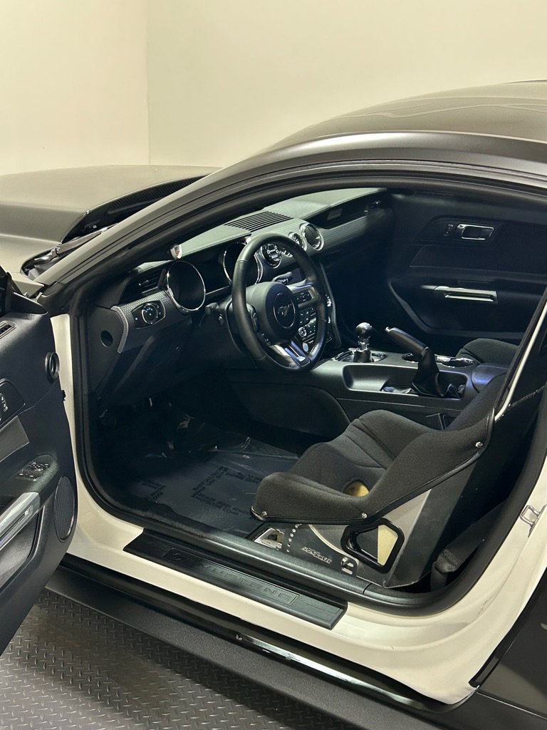 Used 2017 Ford Mustang GT w/ GT Performance Package image 8