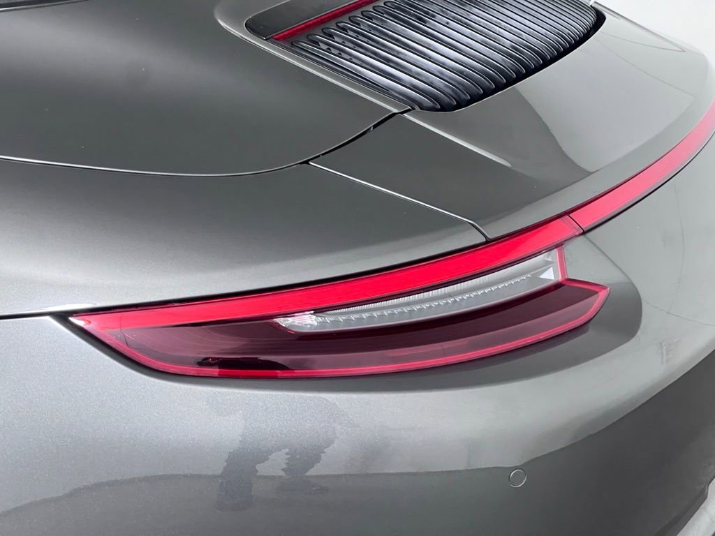Certified 2019 Porsche 911 Targa 4 GTS AWD/4WD image 16