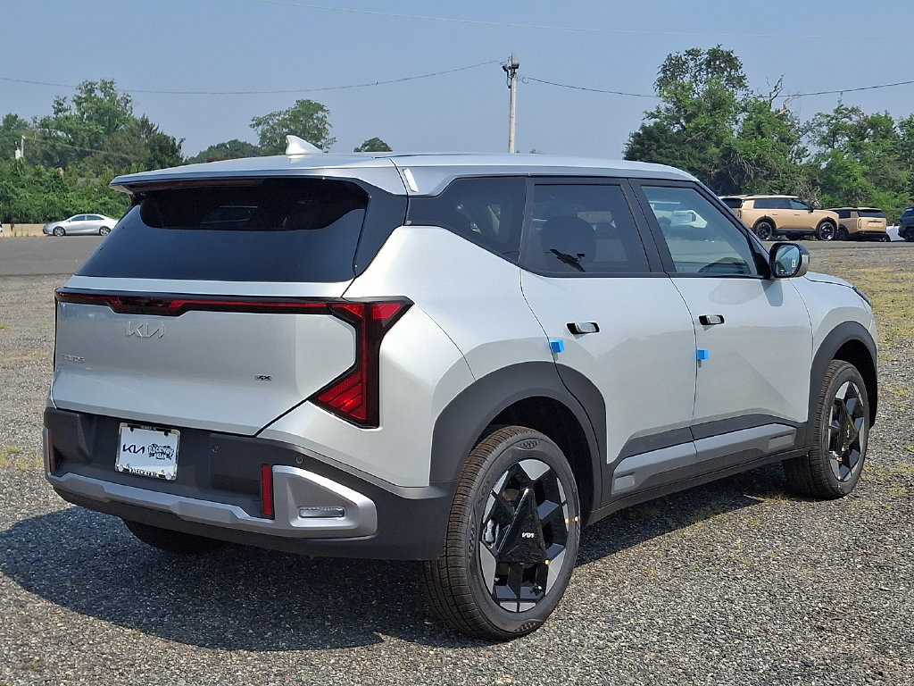 New 2027 Kia Seltos S AWD/4WD image 4