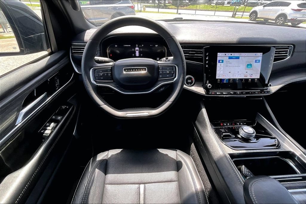 Used 2024 Jeep Wagoneer Series II AWD/4WD image 7