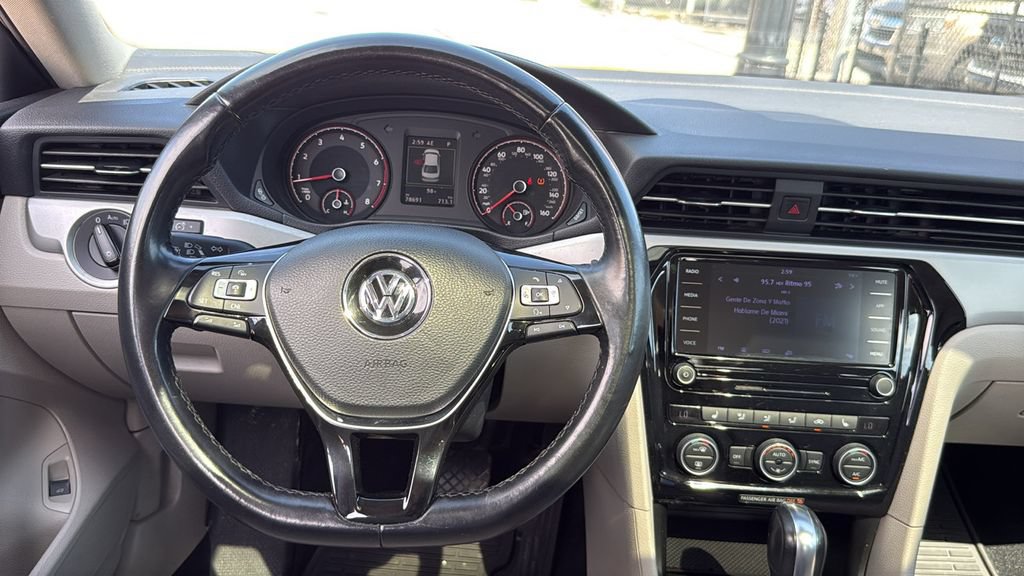 Used 2020 Volkswagen Passat 2.0T SE w/ Sunroof Package FWD image 28