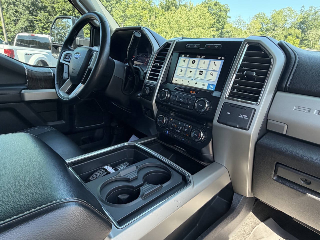 Used 2017 Ford F250 Lariat w/ Lariat Ultimate Package AWD/4WD image 31