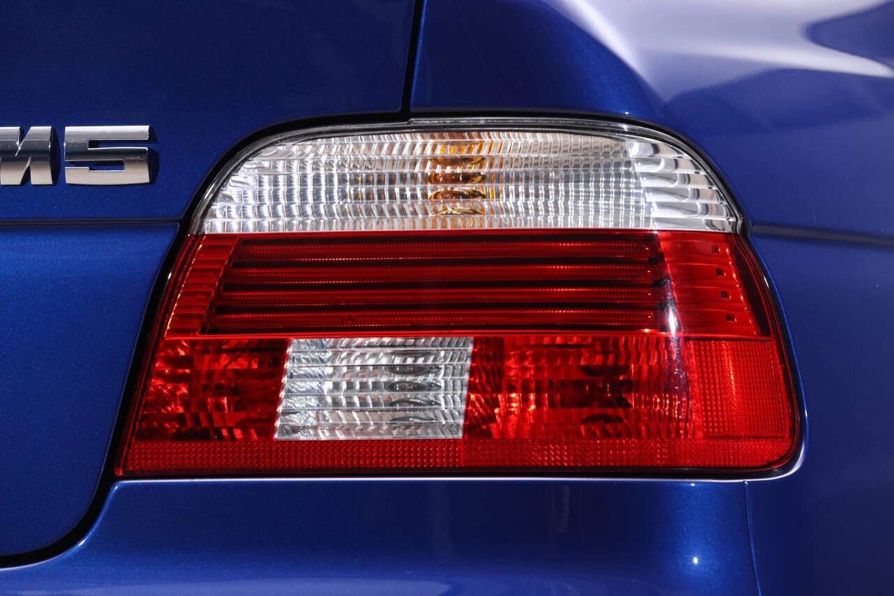 Used 2002 BMW M5 image 24