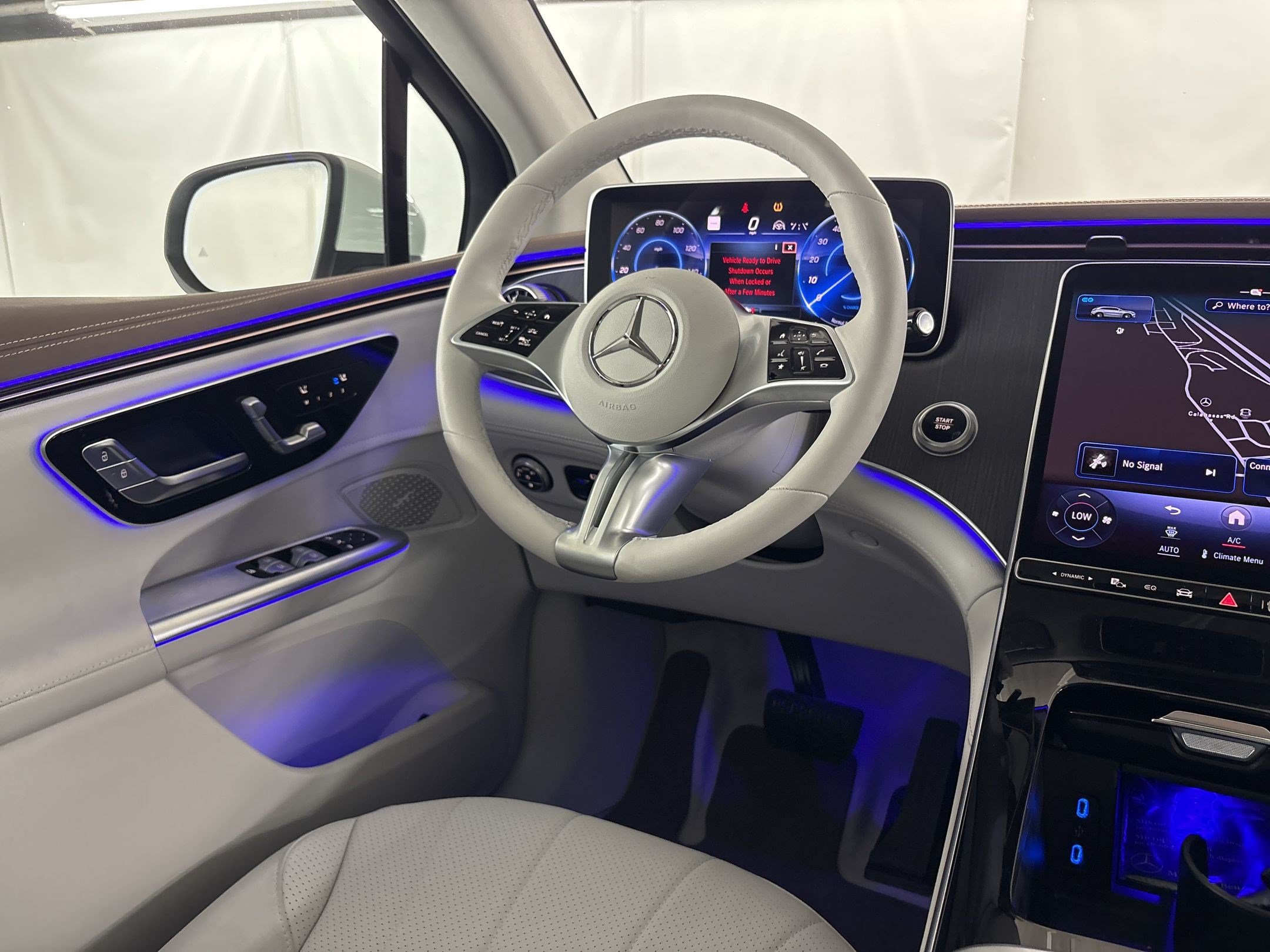 New 2026 Mercedes-Benz EQE 320 4MATIC SUV image 28