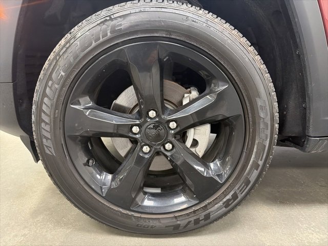 Used 2022 Jeep Grand Cherokee Altitude image 9