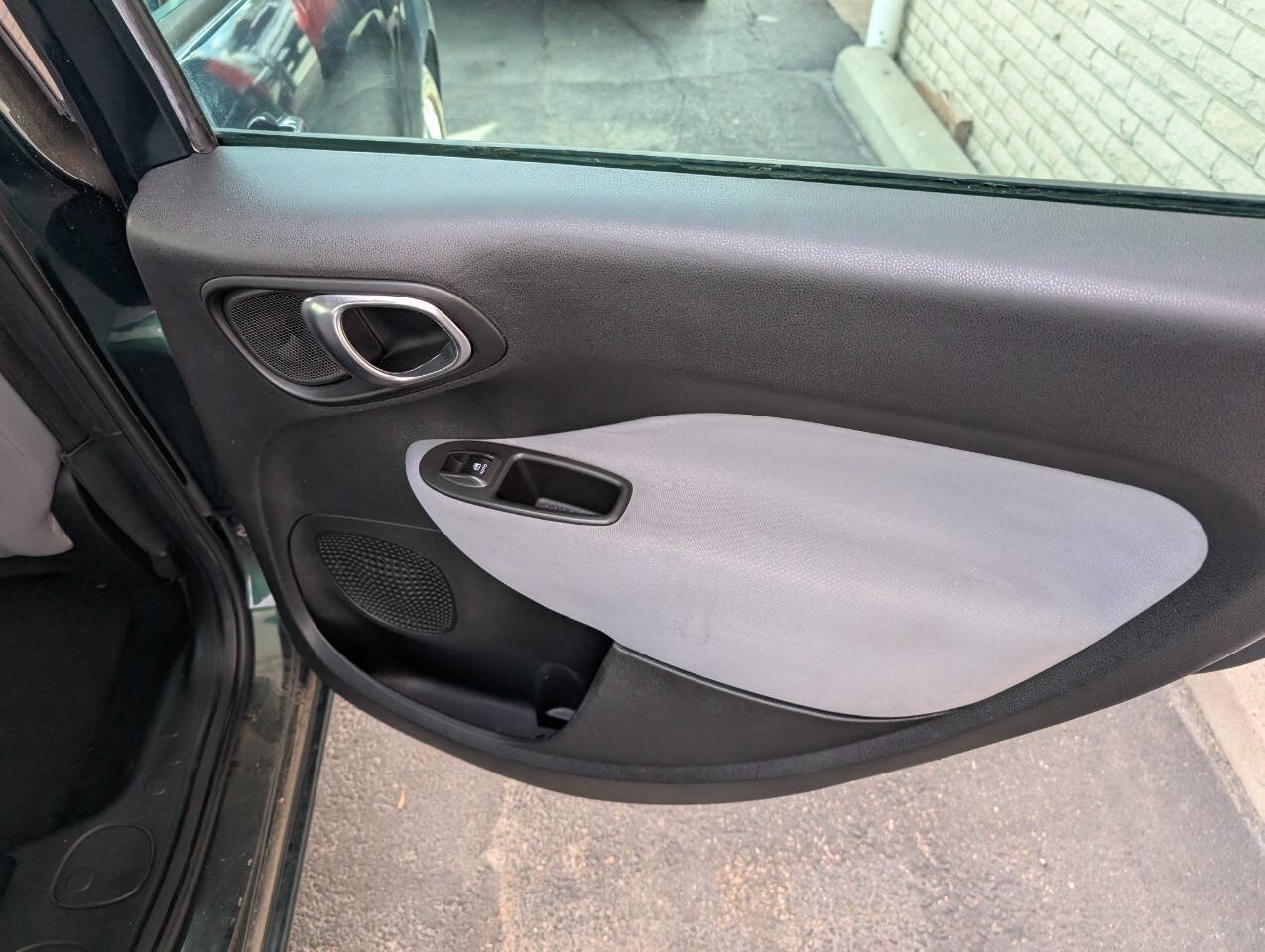 Used 2014 FIAT 500L Easy FWD image 31