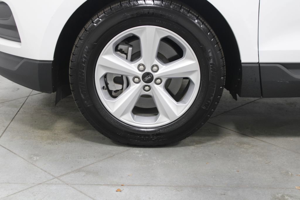 Used 2024 Ford Edge SE image 17