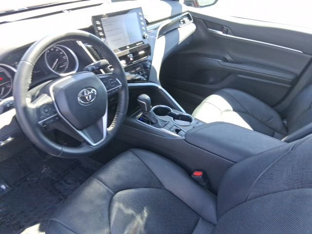 Used 2024 Toyota Camry XLE w/ Navigation Package image 15