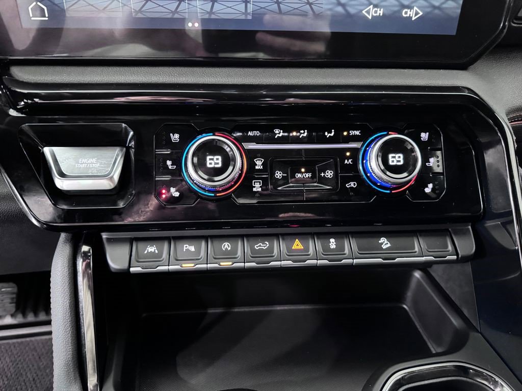 Certified 2025 GMC Sierra 1500 AT4 w/ AT4 Premium Package AWD/4WD image 20