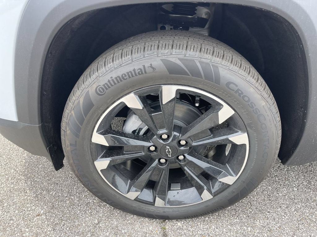 New 2026 Chevrolet Equinox RS w/ Convenience Package III AWD/4WD image 10