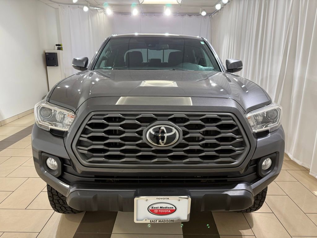 Certified 2021 Toyota Tacoma TRD Off-Road AWD/4WD image 8